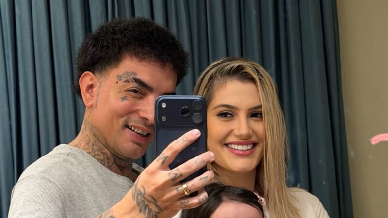 É a cara de quem? MC Guimê encanta ao mostrar o rosto da filha em foto inédita: ‘Uma boneca’