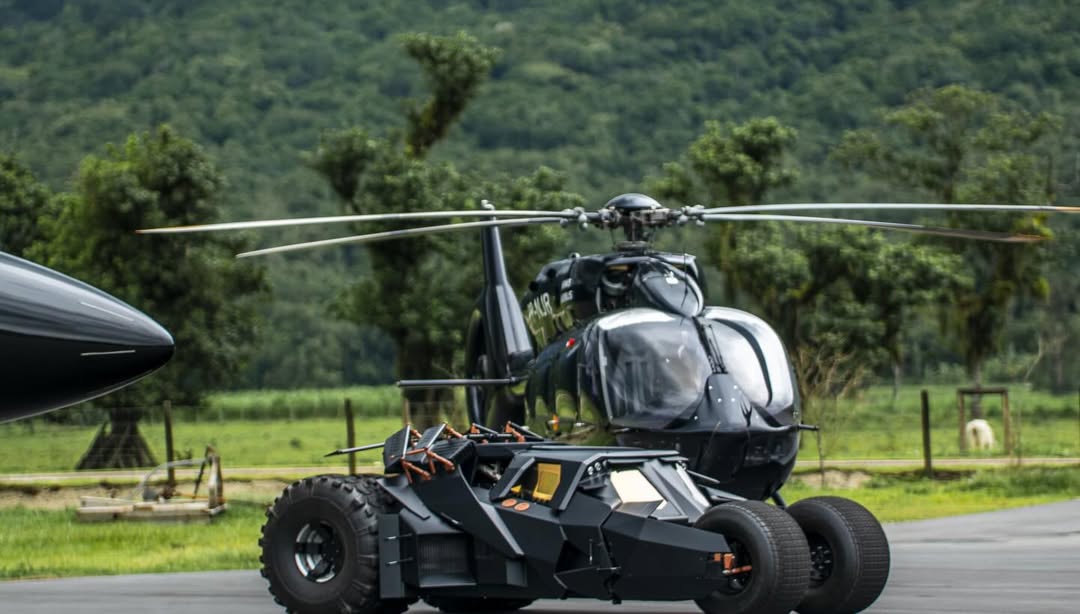 Neymar Jr é dono de um avião, helicóptero e uma réplica do Batmóvel - Foto: Reprodução / Instagram @neymarjr