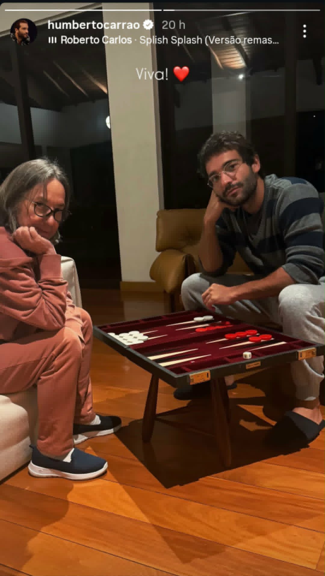 Humberto Carrão com a mãe