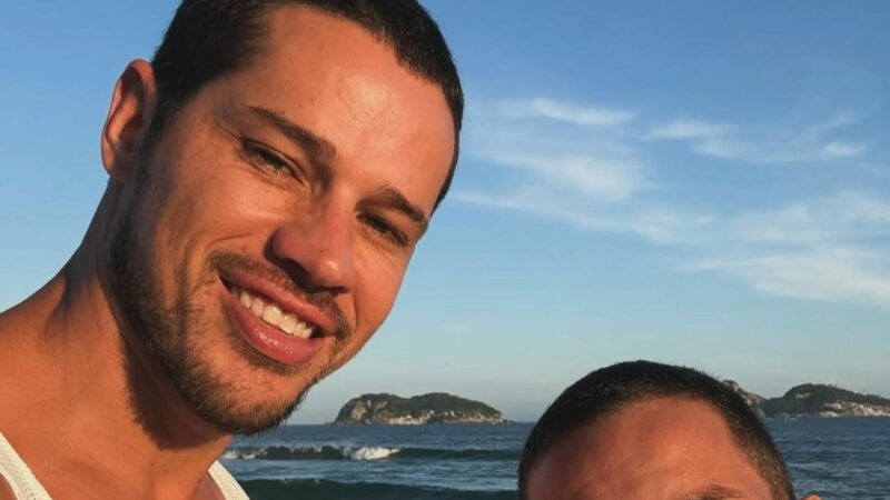 José Loreto apresenta seu mundo para seu ‘irmão gêmeo’: ‘Que mano maneiro’