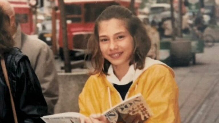 Quem é? Menina da foto se tornou atriz e deixou carreira após ter filhos com empresário