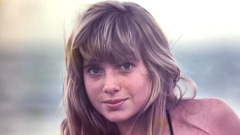 Reconhece? Atriz da foto tinha 15 anos no registro e hoje tem filha da mesma idade que é sua cara