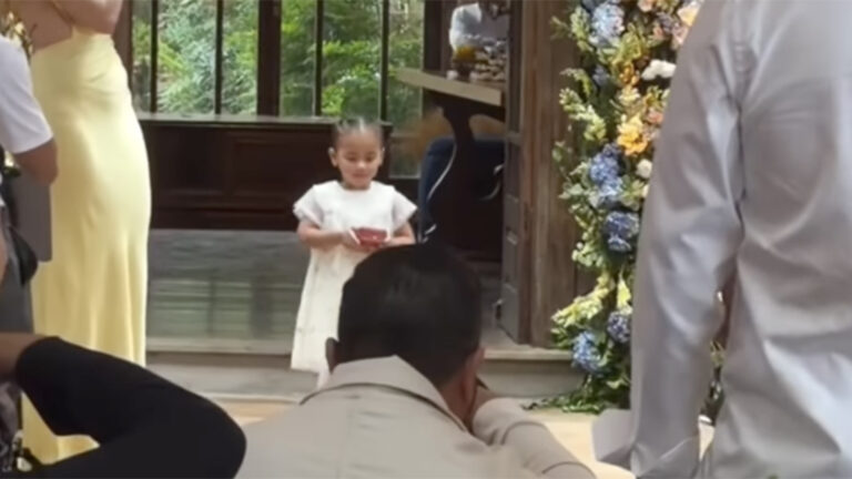 Aos 2 anos, Mavie é a daminha de honra no casamento discreto da tia Bianca Biancardi