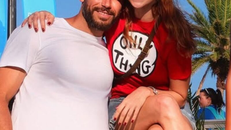 Aos 33 anos, atriz de Três Graças exibe foto raríssima com o namorado argentino