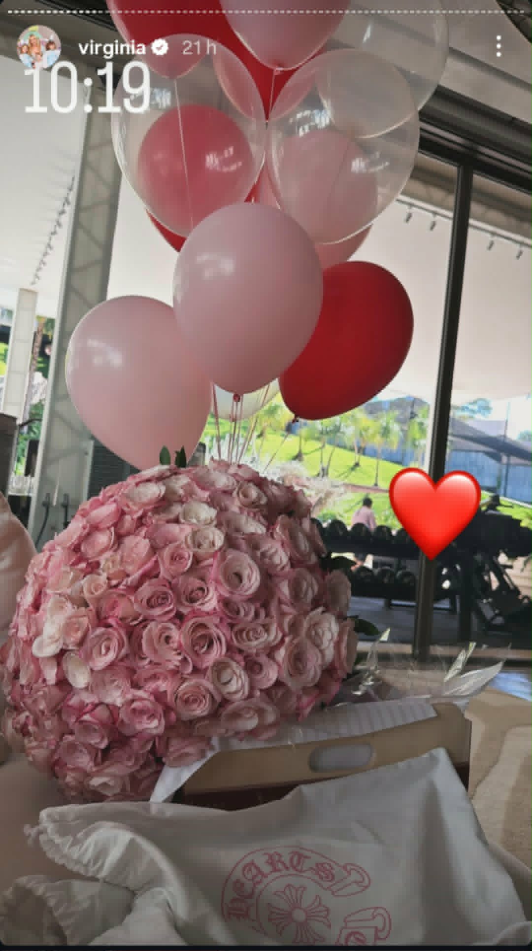 Os presentes de Vini Jr. para Virginia no Dia das Mães - Foto: Reprodução/Instagram
