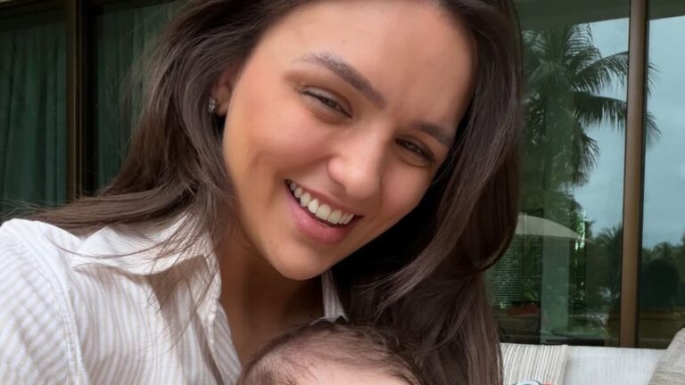 Parece com quem? Rafa Kalimann encanta ao mostrar rosto da filha com Nattan: ‘Linda demais’