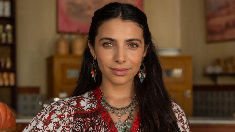 Atriz de A Nobreza do Amor, Rayssa Bratillieri faz rara aparição com o namorado que é diretor criativo