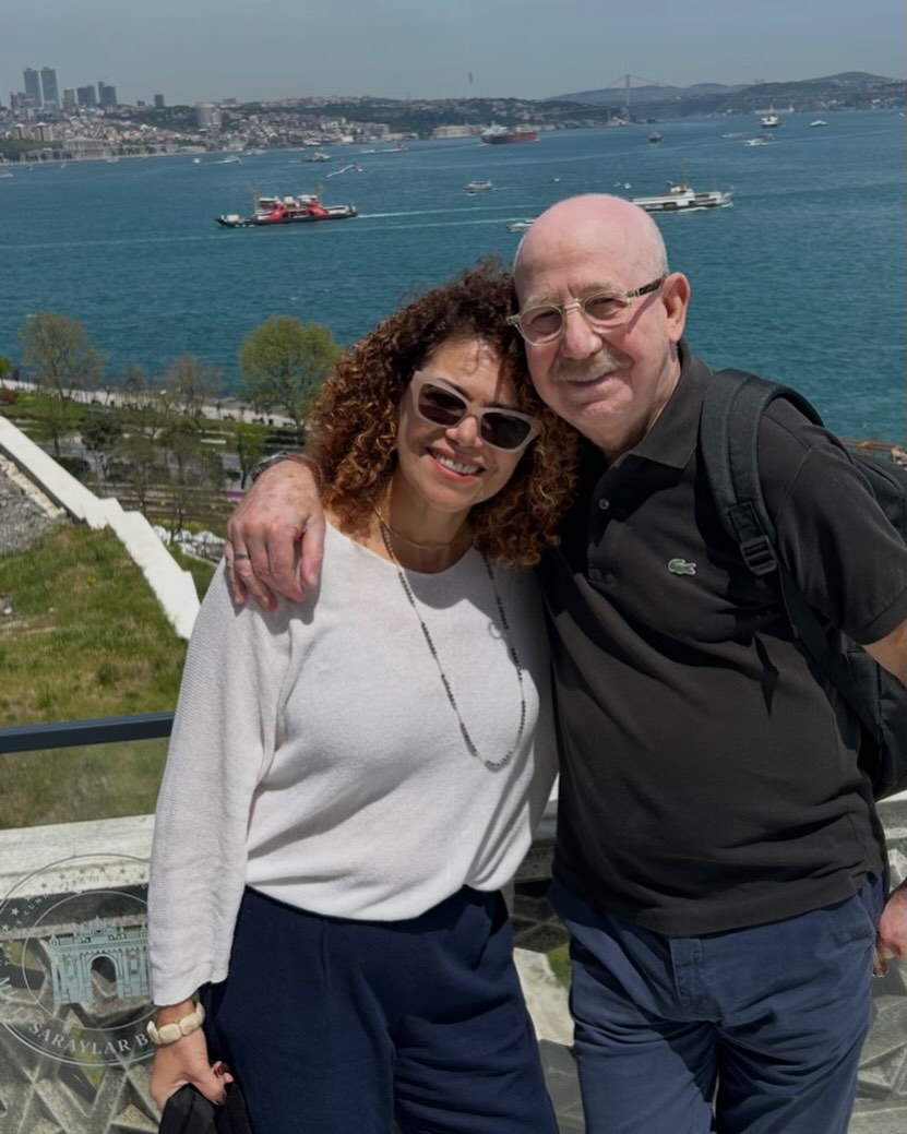 Renato Lombardi com a namorada, Mary Veronica - Foto: Reprodução / Instagram @oficiallombardi