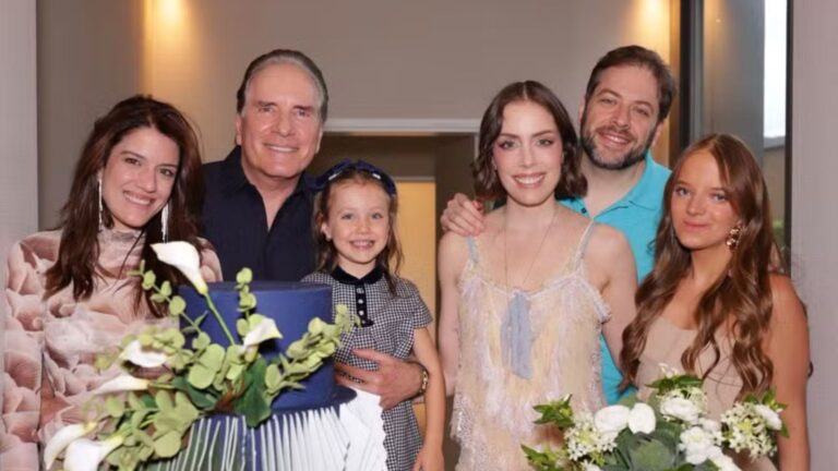 Roberto Justus compartilha registro inédito em família