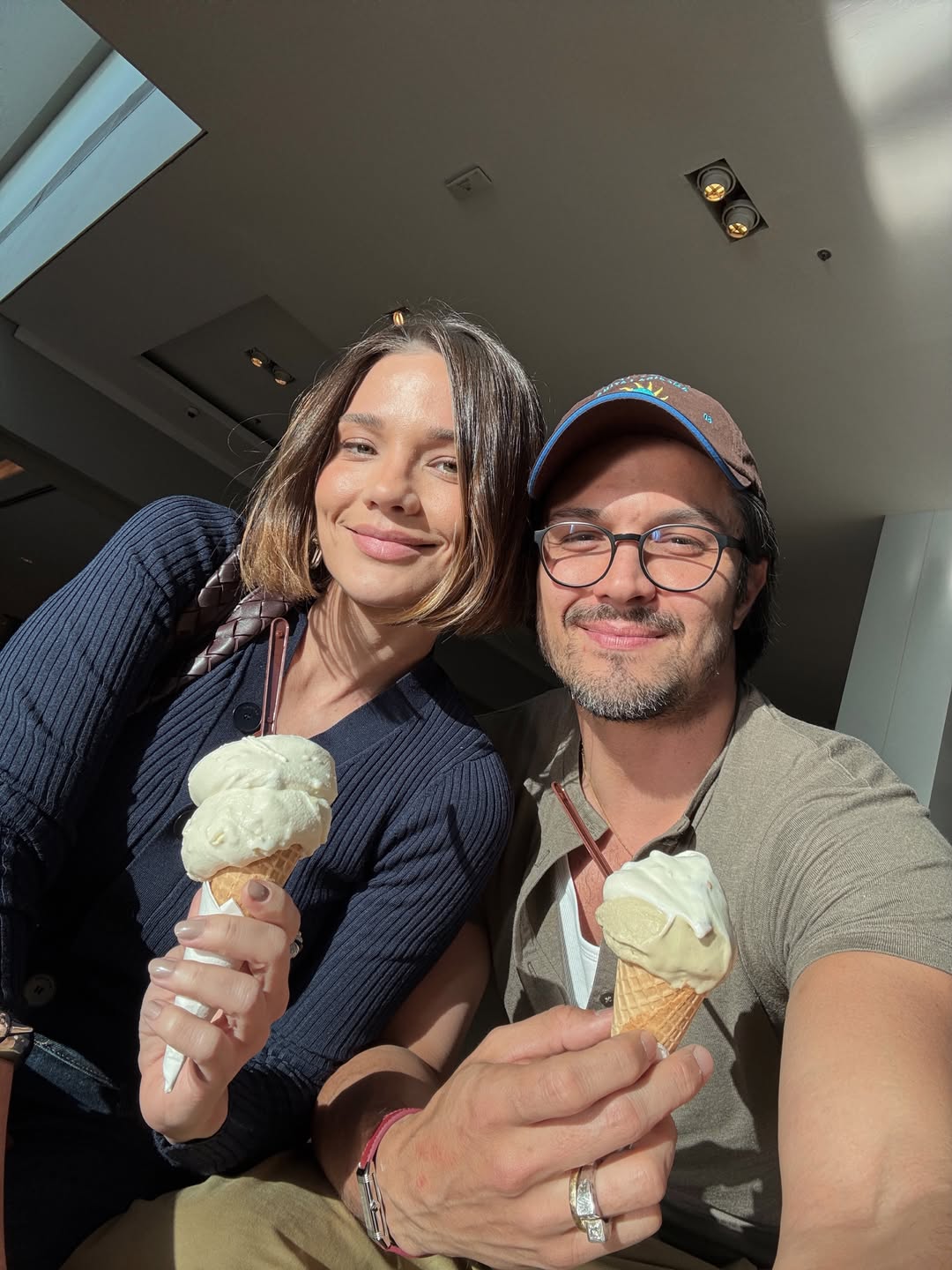 Romulo Estrela com a esposa