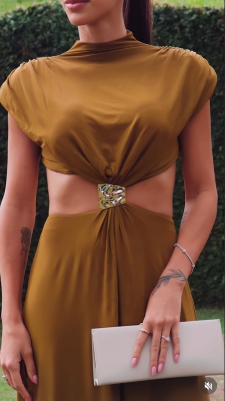 Bruna Biancardi elege vestido elegante para o casamento da irmã - Foto: Reprodução / Instagram @brunabiancardi 
