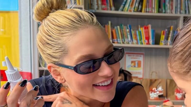 Ela cresceu! Aos 3 anos, filha de Virginia encanta em apresentação na escola: ‘Foi tão linda’