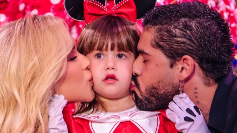 Virginia Fonseca e Zé Felipe posam juntos na festa de 5 anos da filha, Maria Alice