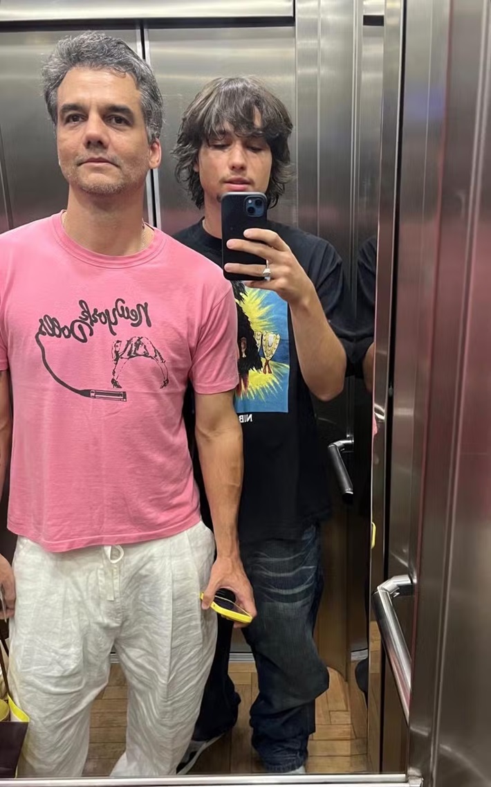 Wagner Moura com o filho, Bem — Foto: Reprodução/Instagram