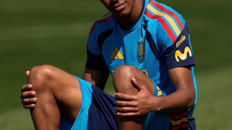 Aos 18 anos, jovem se torna o jogador de futebol mais valioso do planeta e lista tem brasileiro