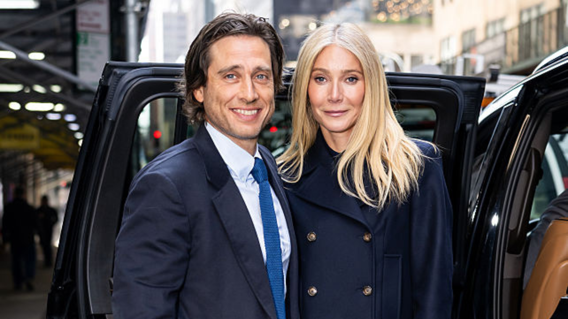 Atriz Gwyneth Paltrow e seu marido Brad Falchuk - Getty Images