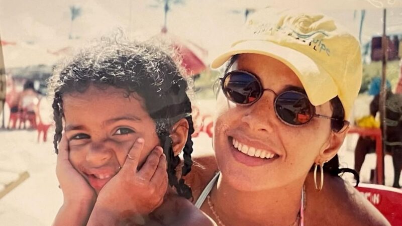Aos 27 anos, atriz é filha de cantor renomado e neta de dois grandes ícones da arte brasileira