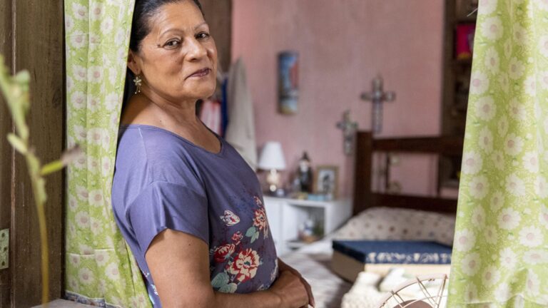 Por onde anda Luci Pereira? Atriz que marcou novelas da Globo segue ativa aos 66 anos e prepara novos filmes