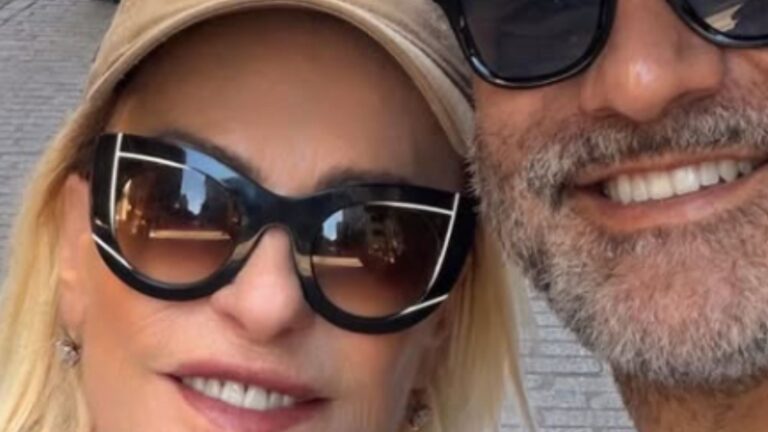 Férias de luxo? Ana Maria Braga surge andando de metrô com o marido em Nova York