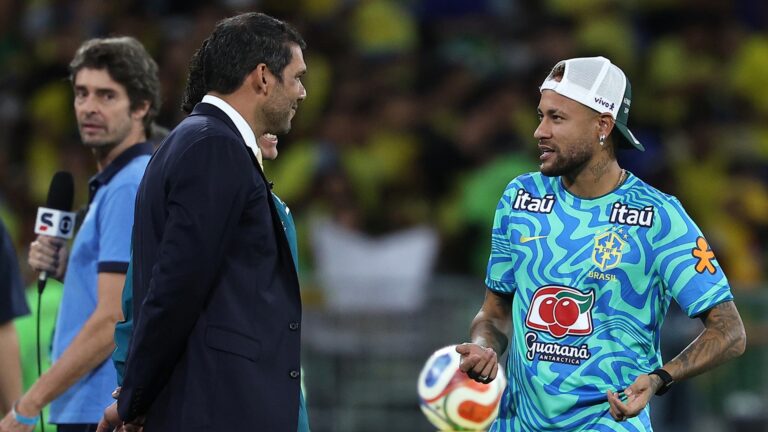 Leitura labial revela o que Neymar disse ao presidente da CBF: ‘Vai dar…’