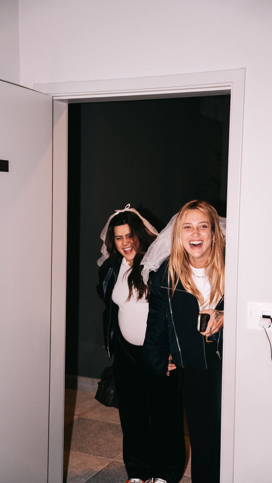 Lauana Prado e Tati Dias ganham despedida de solteira — Foto: Reprodução/Instagram