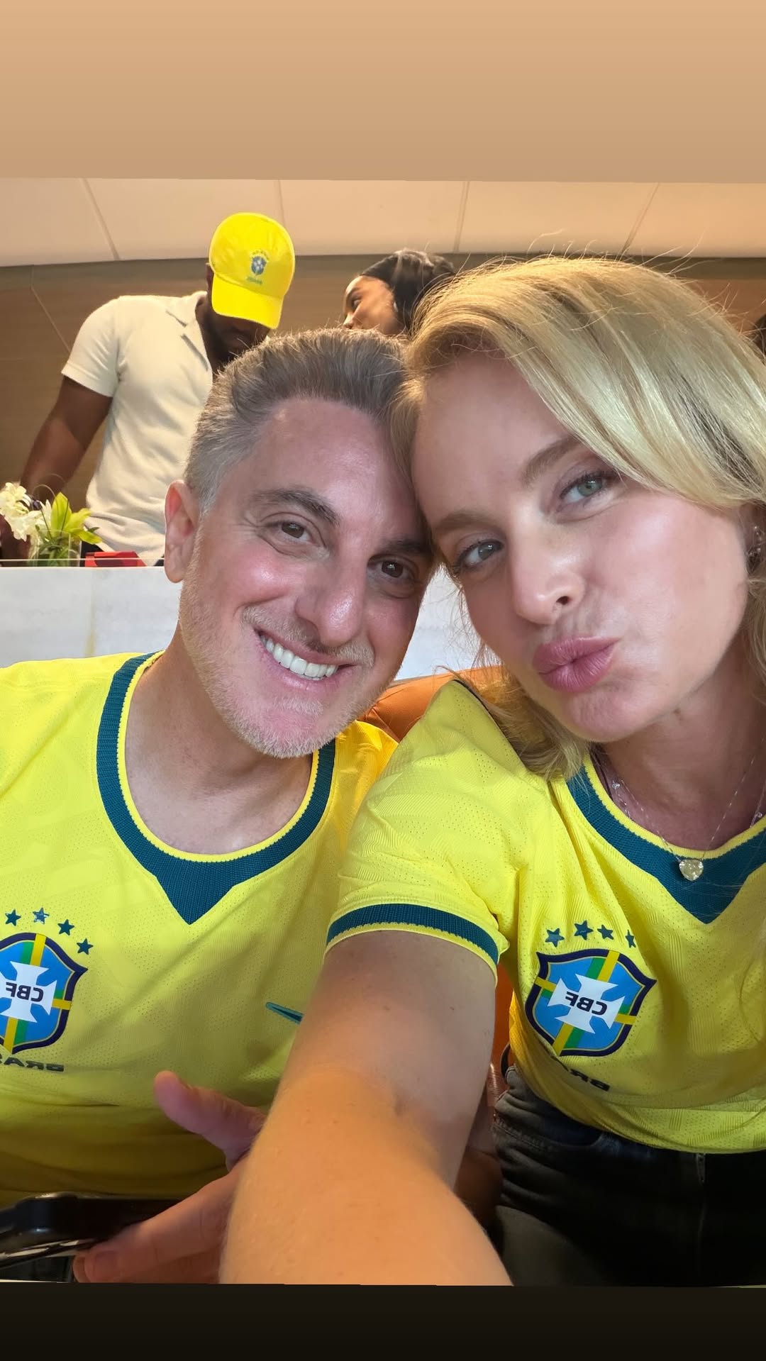 Luciano Huck e Angélica — Foto: Reprodução Instagram