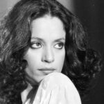 Dona de imóvel em Nova York e primeira brasileira no Oscar, atriz de 76 anos viveu romance secreto com Chico Anysio
