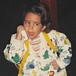 A menina da foto hoje faz 26 anos, é cantora e filha de um dos casais mais famosos do Brasil