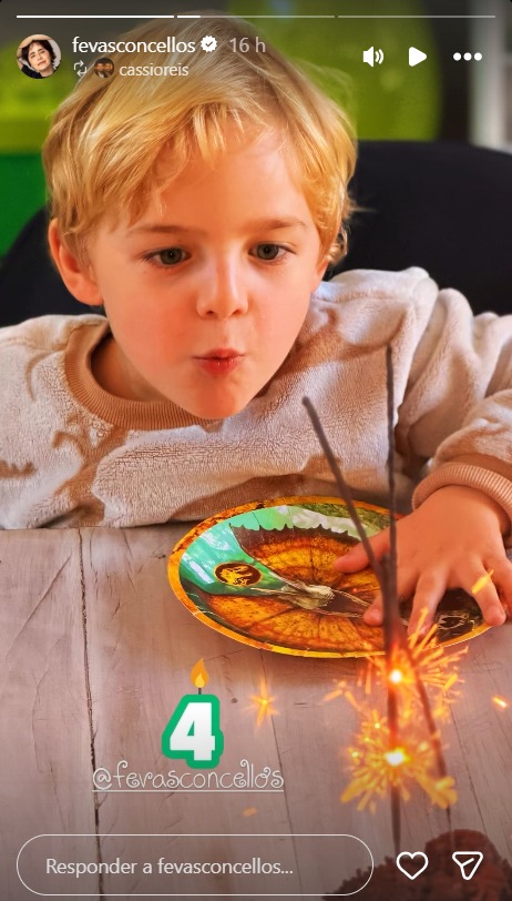 Filho de Fernanda Vasconcellos e Cássio Reis celebra 4 anos - Foto: Reprodução / Instagram @cassioreis