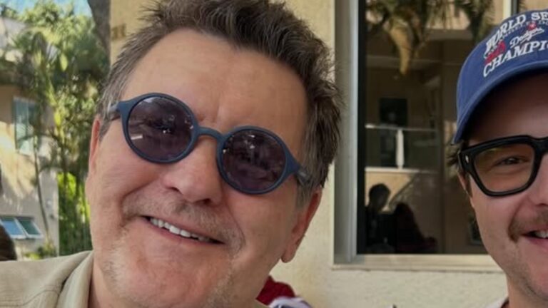 Antonio Calloni posta fotos raras com o filho e semelhança impressiona: ‘Sua cópia’