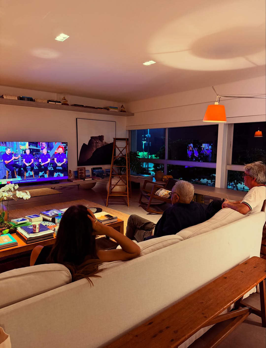 Gilberto Gil com amigos em seu apartamento no Rio de Janeiro - Foto: Reprodução / Instagram