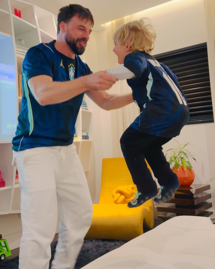 Cássio Reis com o filho caçula, Romeo - Foto: Reprodução / Instagram @cassioreis
