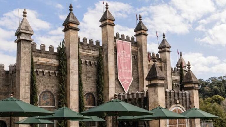 Quem é o ator de 46 anos que vai se casar com médica em castelo e terá festa de R$ 500 mil?