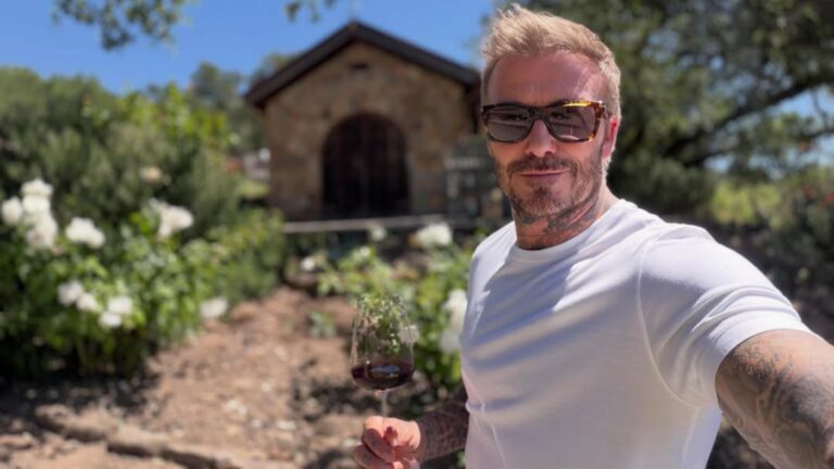 Filho de David Beckham faz pedido enorme em rede de fast food sem falar para o pai