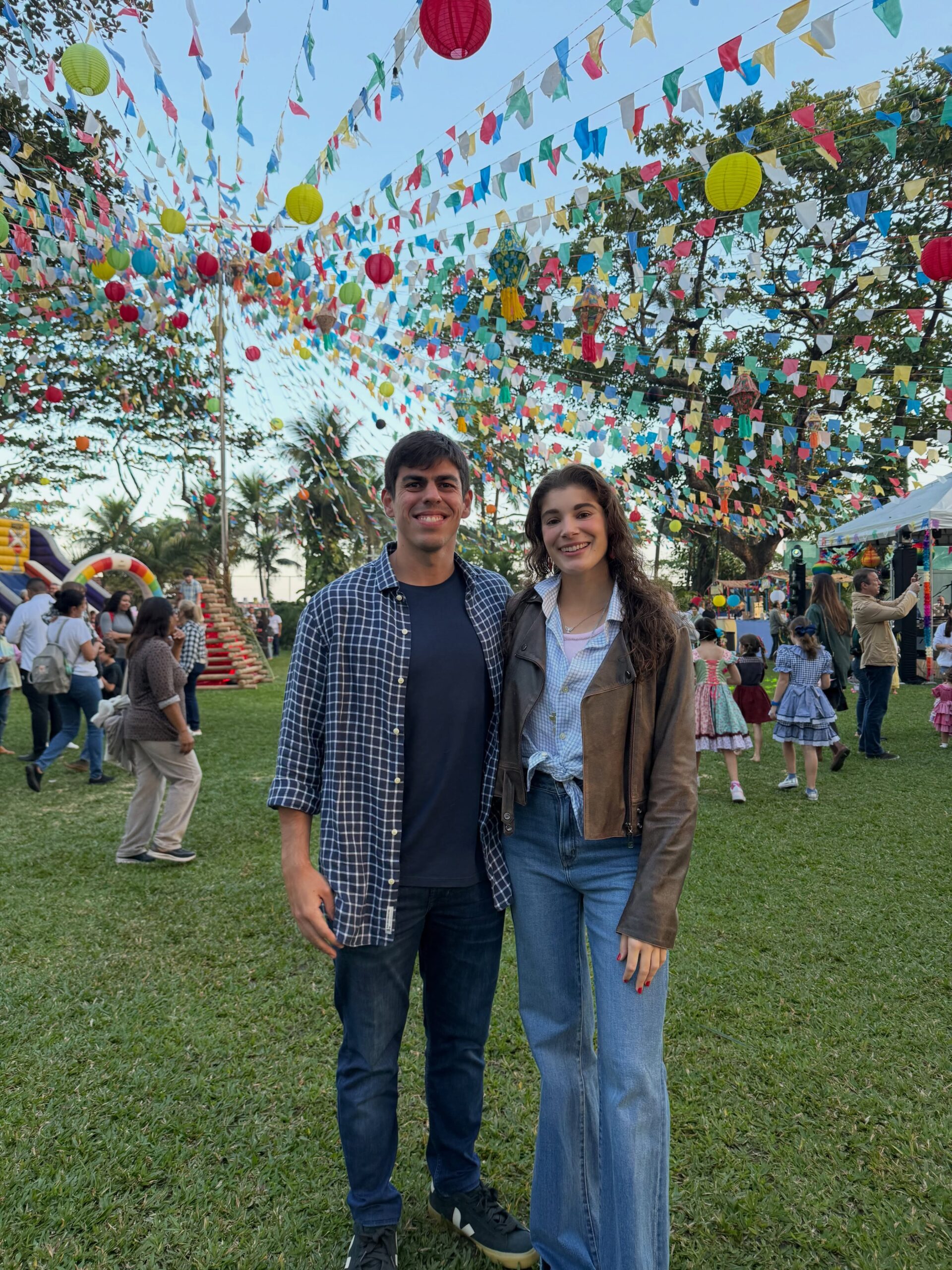 Giulia Bertolli com o namorado, Lucas Lobão - Foto: Reprodução / Instagram @giuliabertolli 