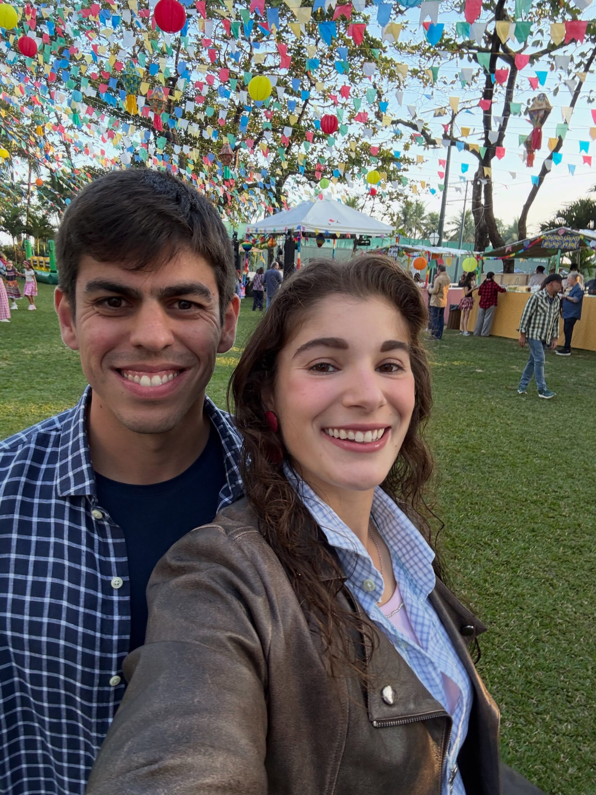 Giulia Bertolli com o namorado, Lucas Lobão - Foto: Reprodução / Instagram @giuliabertolli 