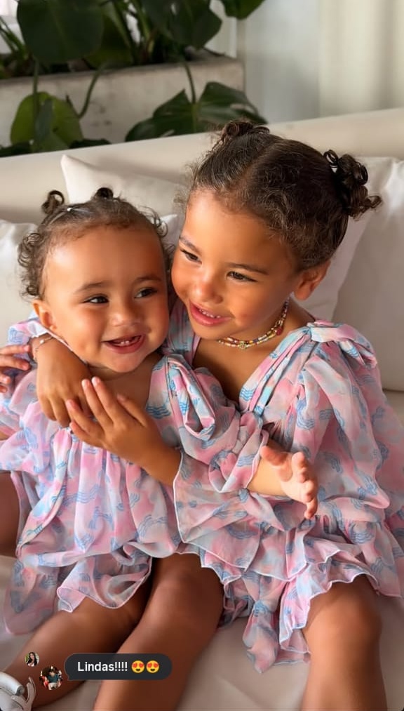 Filhas de Bruna Biancardi e Neymar posam juntas
