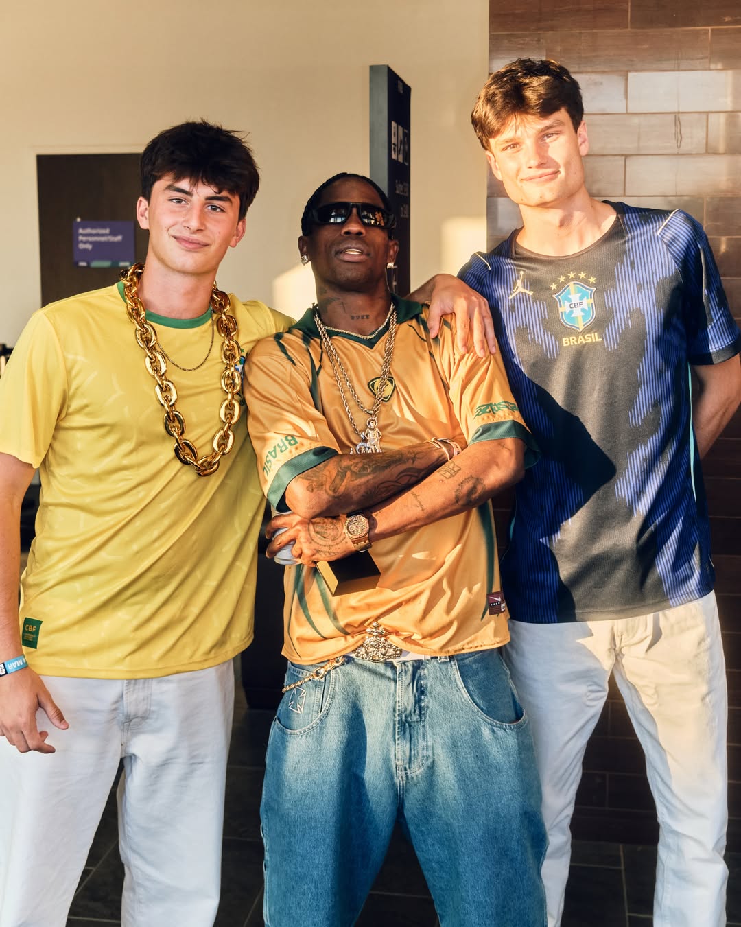Filho de Gisele com Travis Scott e o irmão Jack