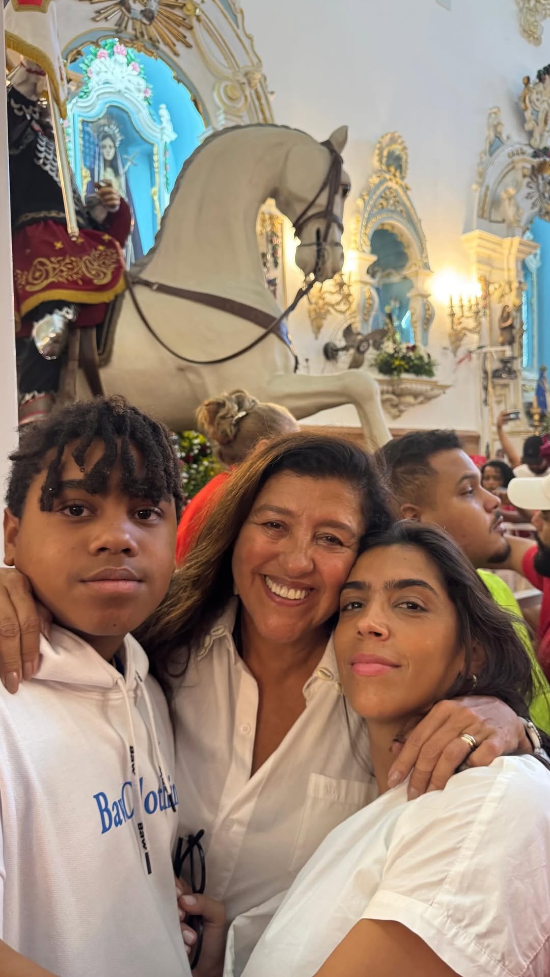 Regina Casé é mãe de Roque e Benedita Casé - Foto: Reprodução / Instagram @reginacase