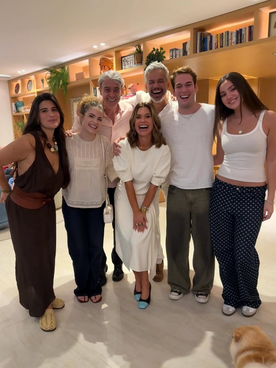 Flávia Alessandra comemora aniversário