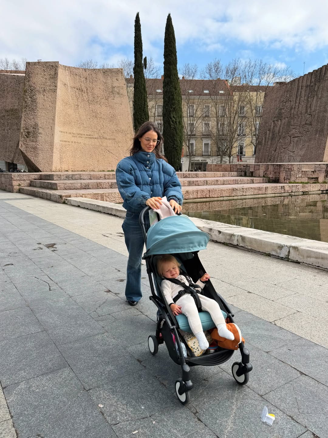 Laura Neiva com a filha caçula, Ana - Foto: Reprodução / Instagram @chay