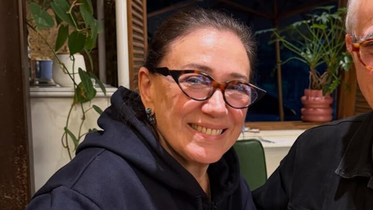Lilia Cabral encanta ao publicar foto rara com o marido, com quem está há 30 anos: ‘Lindos’