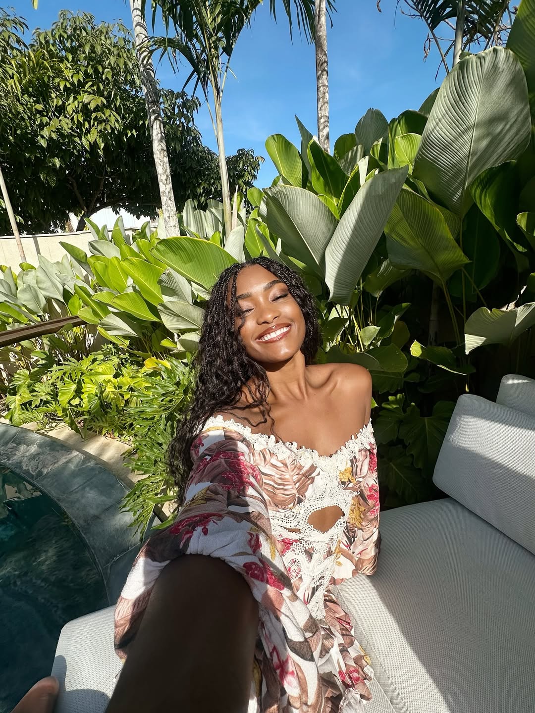 Erika Januza vive em mansão em meio à natureza - Foto: Reprodução / Instagram