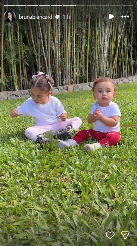 Mavie e Mel na mansão de Neymar Jr em Mangaratiba - Foto: Reprodução / Instagram @brunabiancardi