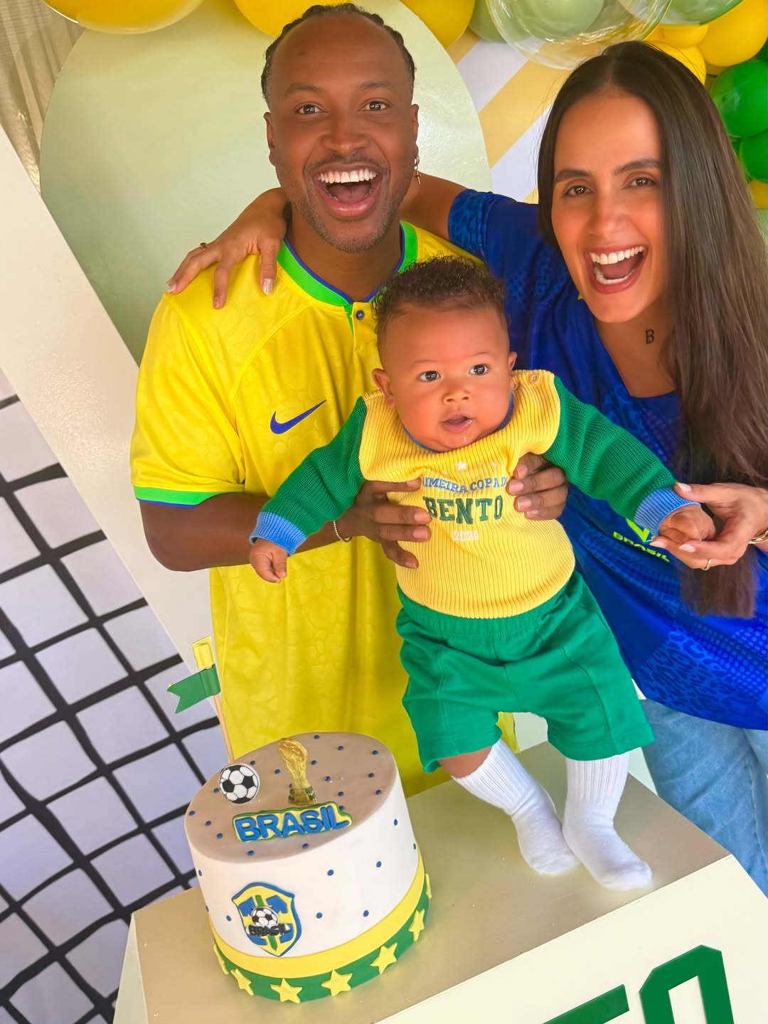 Thiaguinho e Carol Peixinho celebram 9 meses do filho, Bento - Foto: Reprodução / Instagram @carolpeixinho
