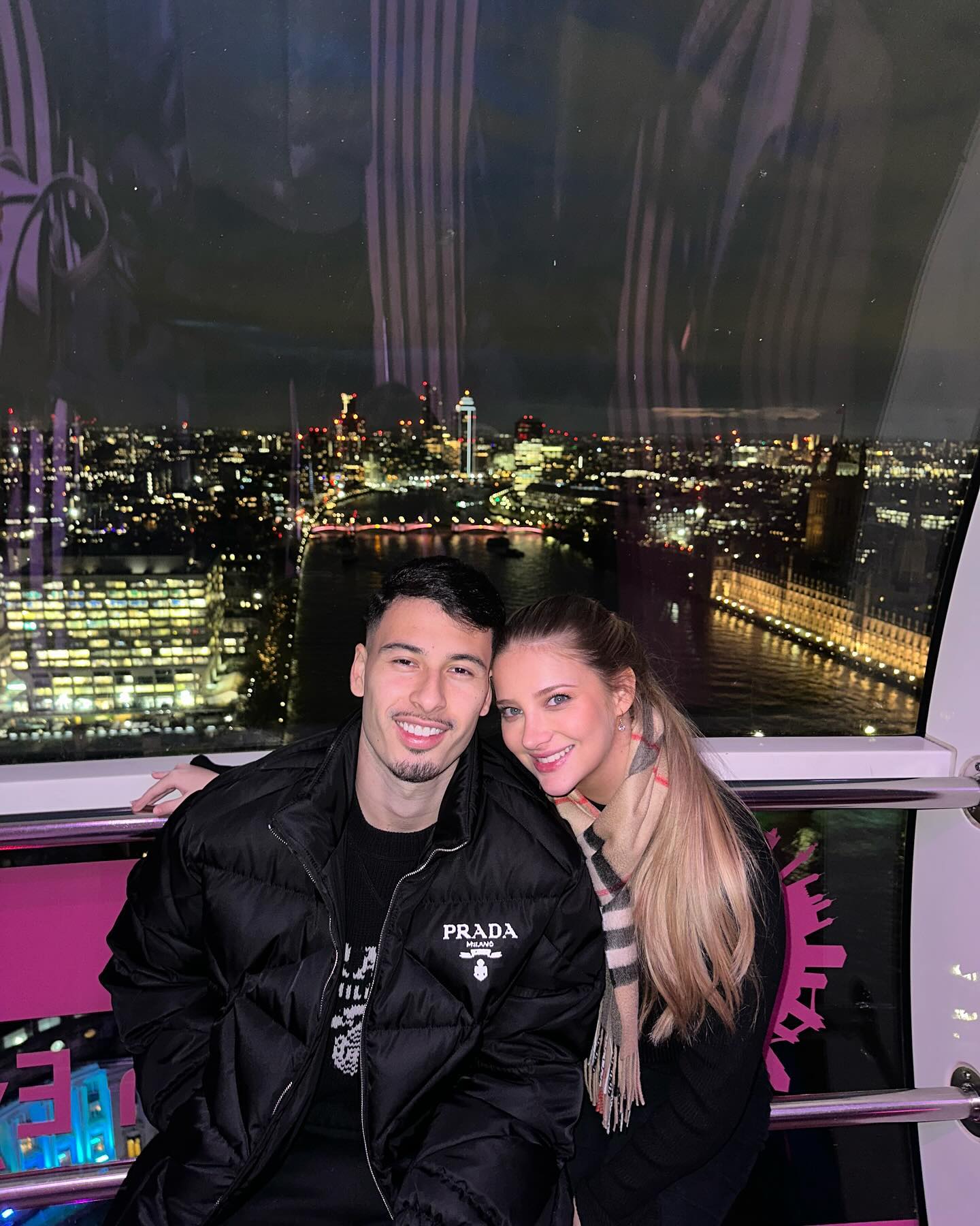 Gabriel Martinelli e a noiva, Isabella Rousso - Foto: Reprodução / Instagram @gabriel.martinelli 