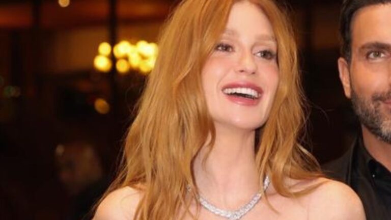Marina Ruy Barbosa rouba a cena ao surgir com look rosa em rara aparição com o noivo
