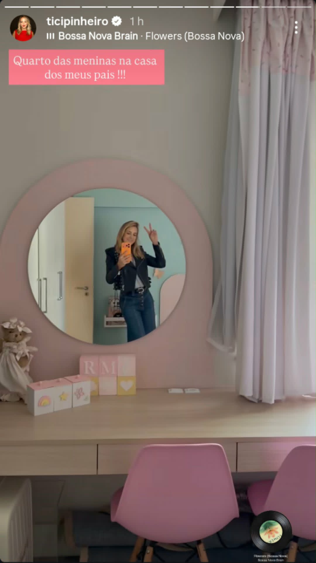 Quarto das filhas de Ticiane Pinheiro no apartamento de Helô Pinheiro