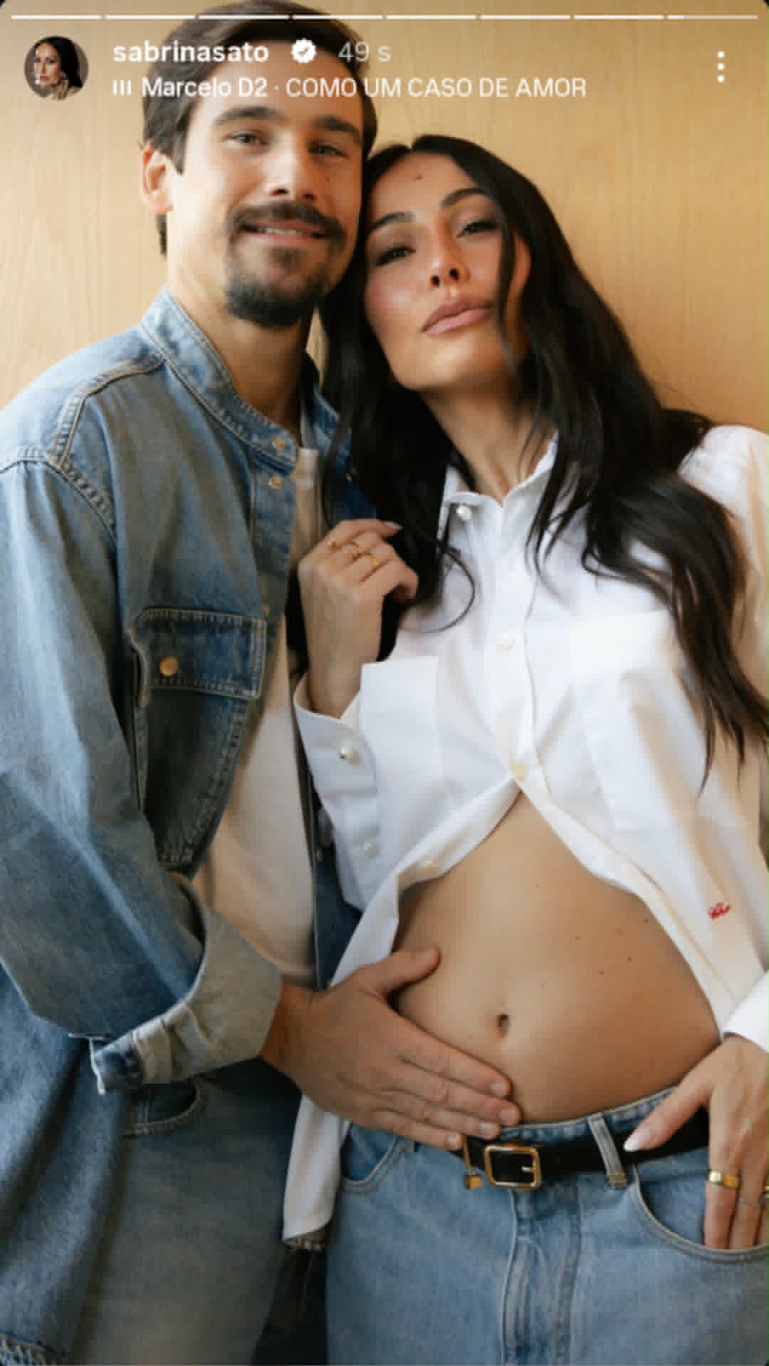 Sabrina Sato e Nicolas Prattes em chá revelação