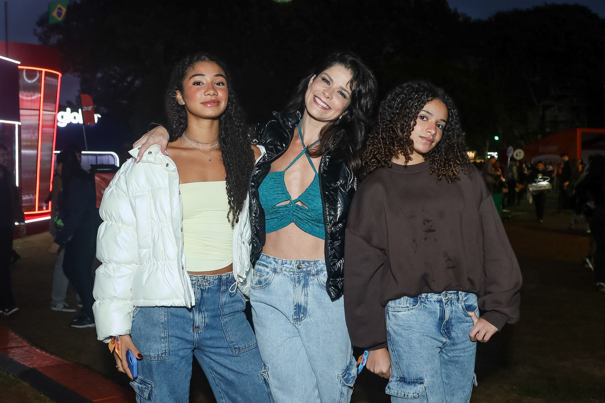 Samara Felippo com as filhas - Foto: Clayton Felizardo Brazilnews